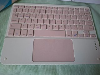 Teclado Bluetooth Rosa y Blanco