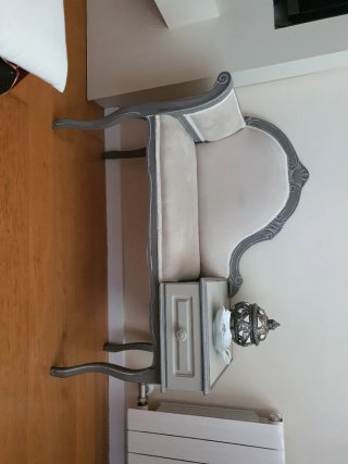 Silla telefonera antigua restaurada
