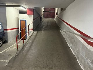 Garaje en venta en Riu en Santa Coloma de Gramanet