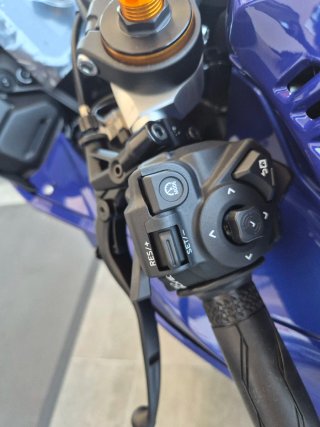 Yamaha R7 2026