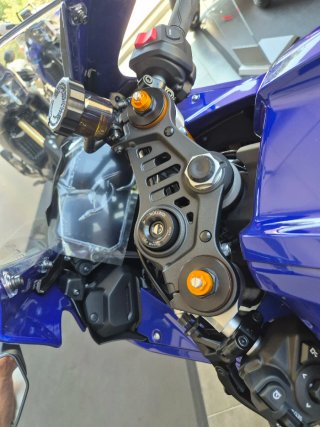 Yamaha R7 2026