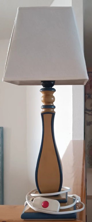 Lámpara de mesa decorativa estilo vintage
