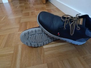 Botines sport chico azul marino