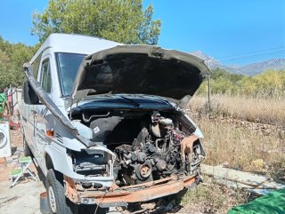 Se vende furgoneta mercedes