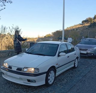 Nissan Primera 1995