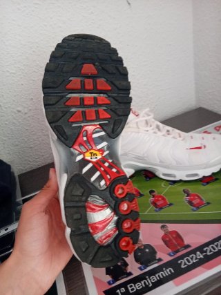 Nike TN Air Max Plus Blancas Rojas