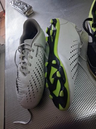 Regalo x 1 ZAPATILLAS FÚTBOL ADIDAS otras