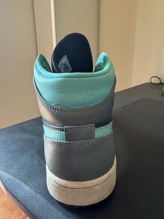 Nike Air Jordan 1 Mid Talla 43 Gris Turquesa