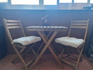 Conjunto mesa y sillas madera exterior