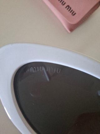 Gafas de sol Miu Miu blancas y negras