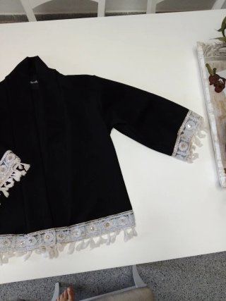 Chaqueta antelina negra con pasamaneria
