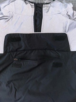 Abrigo Ellesse Negro y gris reflectante