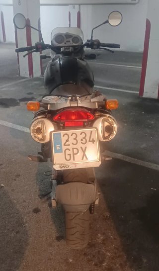 BMW 650 GS Negra