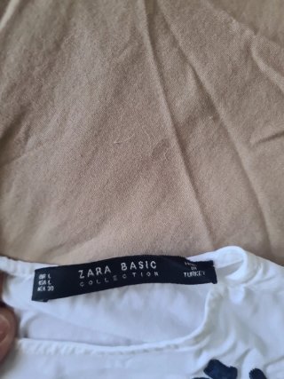 Blusa Zara manga larga bordada