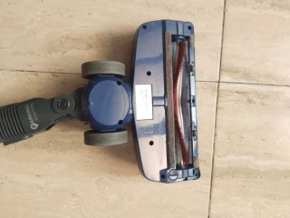 Aspiradora Cecotec con cargador