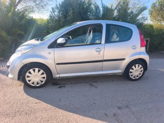 Peugeot 107 2006