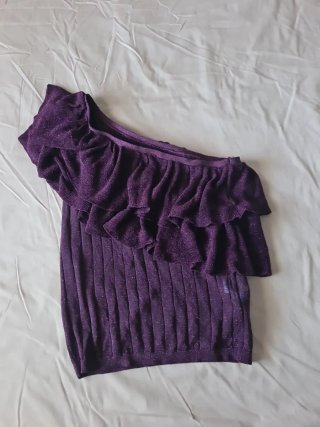 Camiseta Mango granate con brillos talla S