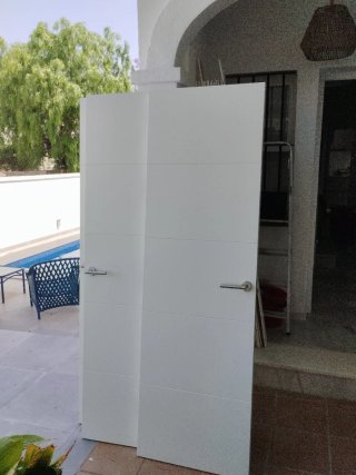 Puertas blancas de segunda mano con marcos
