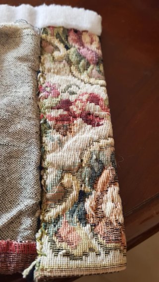 Runner Gobelins Beige e Rosa