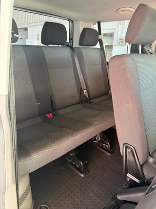Volkswagen Caravelle 2023