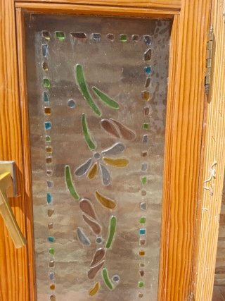 Ventana pino cristal labrado y pintado