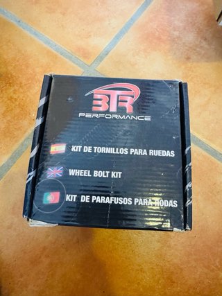 Tornillería para llantas