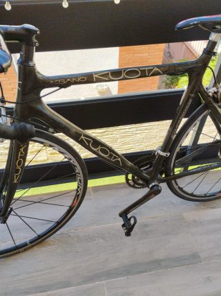 Bicicleta carretera carbono Kuota