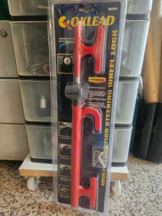 Barra antirrobo OKLEAD para volante