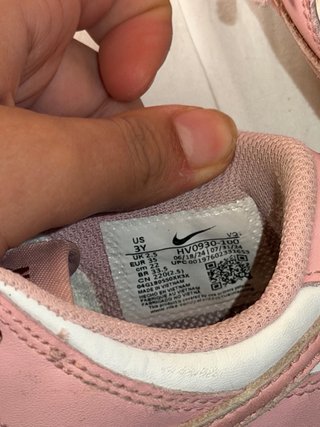 Nike Dunk Low Rosa y Blanco