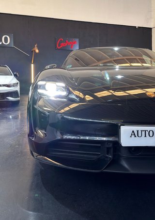 Porsche Taycan Turbo 2021