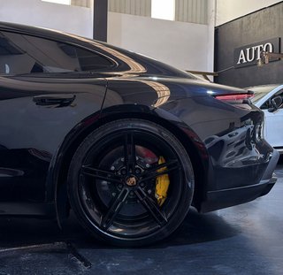 Porsche Taycan Turbo 2021
