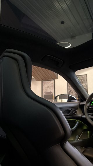 Porsche Taycan Turbo 2021