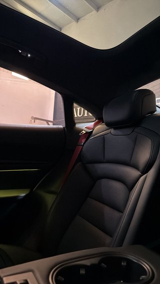 Porsche Taycan Turbo 2021