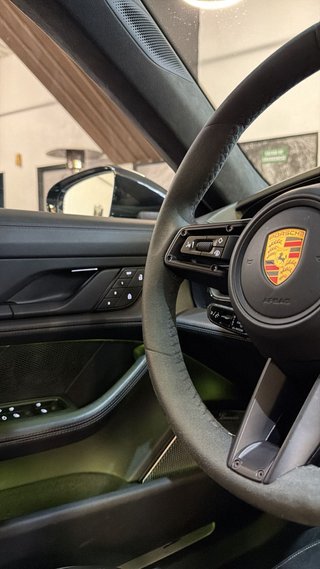Porsche Taycan Turbo 2021
