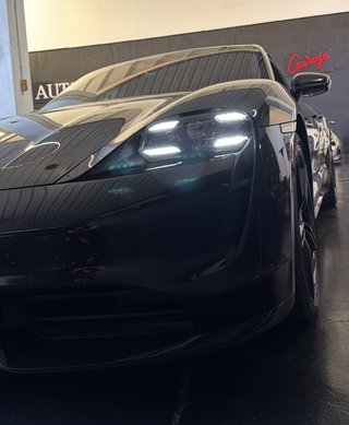 Porsche Taycan Turbo 2021