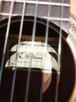 Guitarra Clásica Altamira 3/4 + Funda