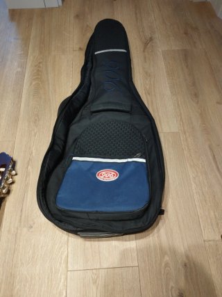 Guitarra Clásica Altamira 3/4 + Funda