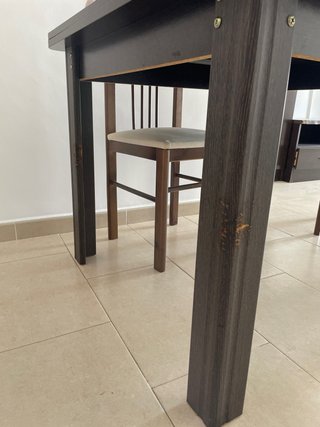 Mesa extensible comedor + 4 sillas