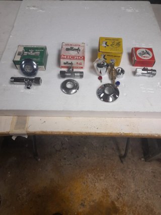 Lote de llaves de regulacion y accesorios