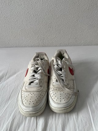 Zapatillas Nike Blancas y Rojas