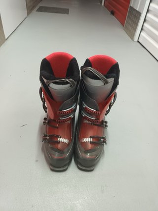 Esquís Salomon Focus con bastones + botas ski