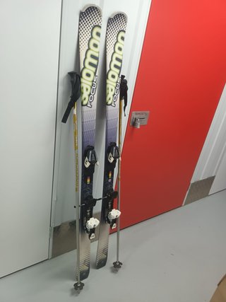 Esquís Salomon Focus con bastones + botas ski