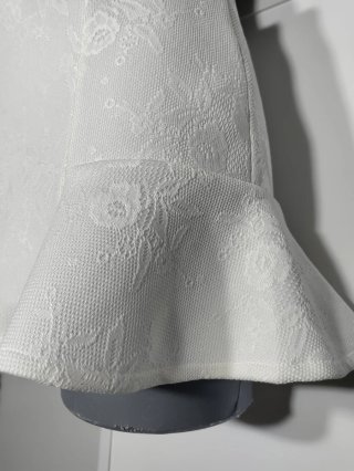 Falda Pull&Bear Blanca Talla S Volante