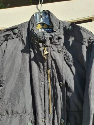 Chaqueta Barbour tipo motorista Negra.