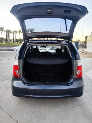Honda FR-V 2005