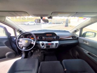 Honda FR-V 2005
