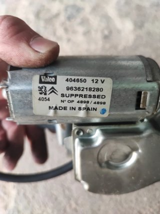 Motor elevalunas Citroen Xsara Valeo 12V