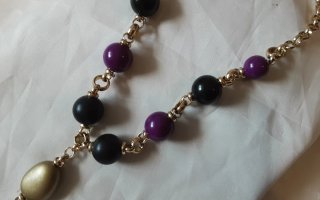 Collana Y perle grandi nere e viola
