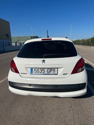 Peugeot 207 2009
