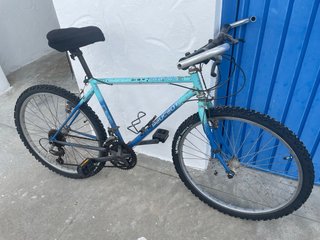 Bicicleta Peugeot Blue Lagoon
